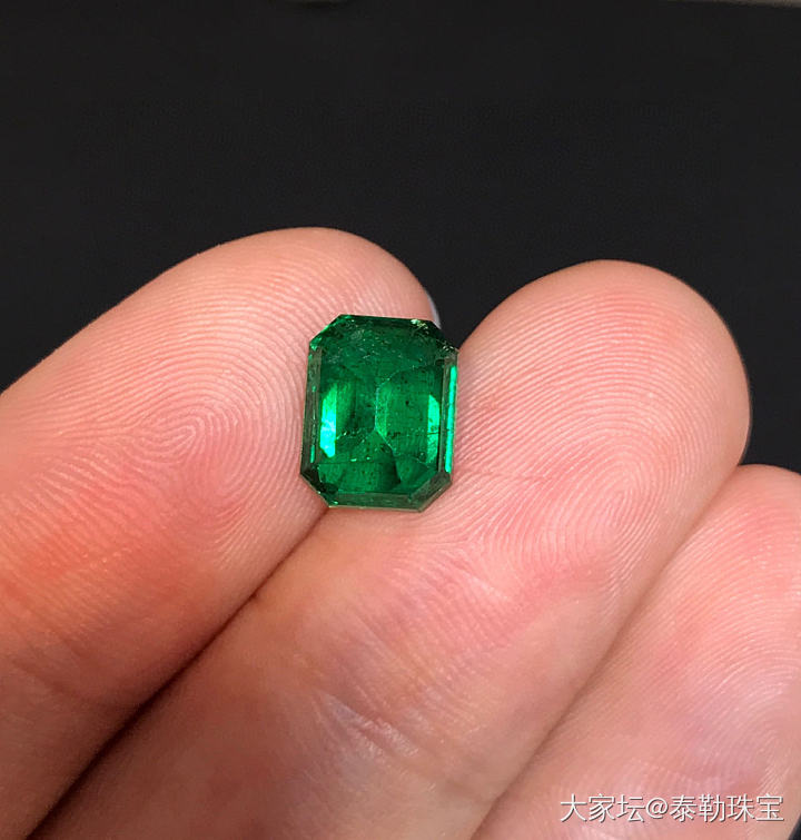 【泰勒彩宝】2.39ct 哥伦比亚 verdant_祖母绿