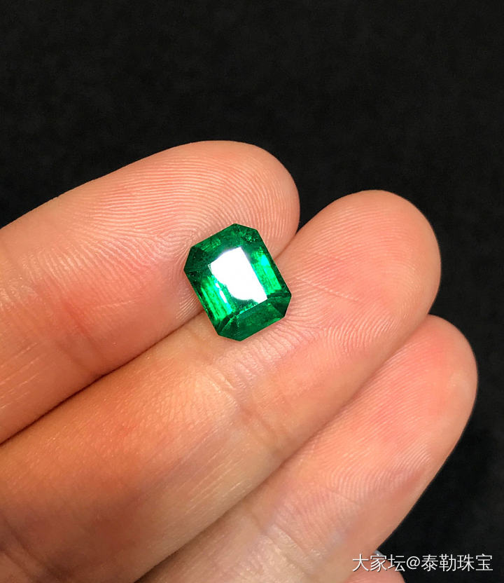 【泰勒彩宝】2.39ct 哥伦比亚 verdant_祖母绿