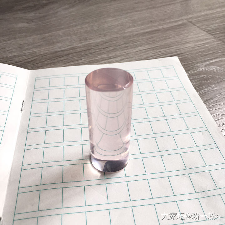 昨天的是方形的，今天的是椭圆的！_水晶