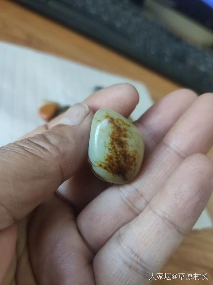 比垃圾籽好一点点的料子_原石和田玉