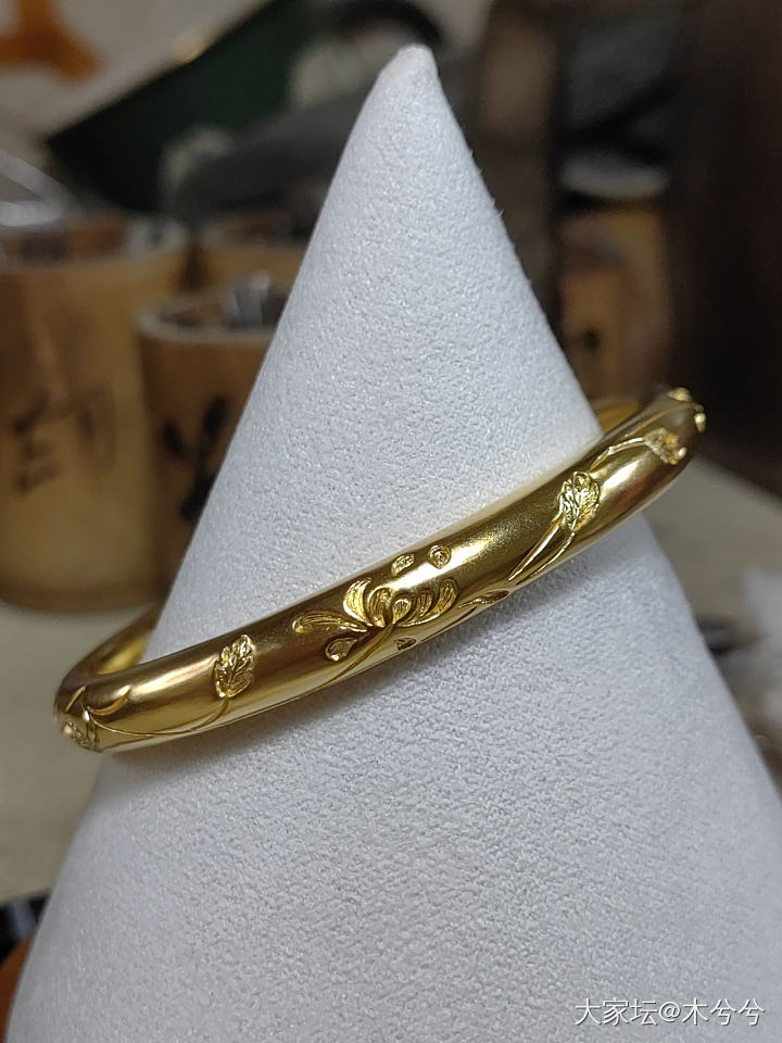 宝祥菊花蝴蝶南瓜头镯子_手镯匠人金