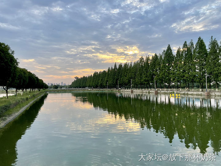 回老家考试，家里的天空太漂亮啦_景色