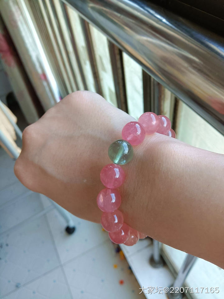 葡萄石真的是太太太太太太难拍了_水晶