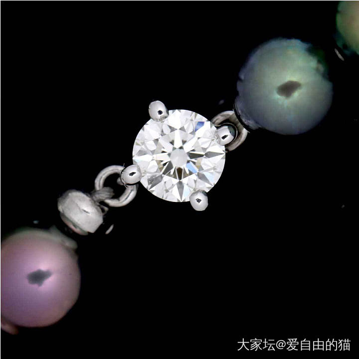 田琦TASAKI的一条珍珠项链_金有机宝石钻石