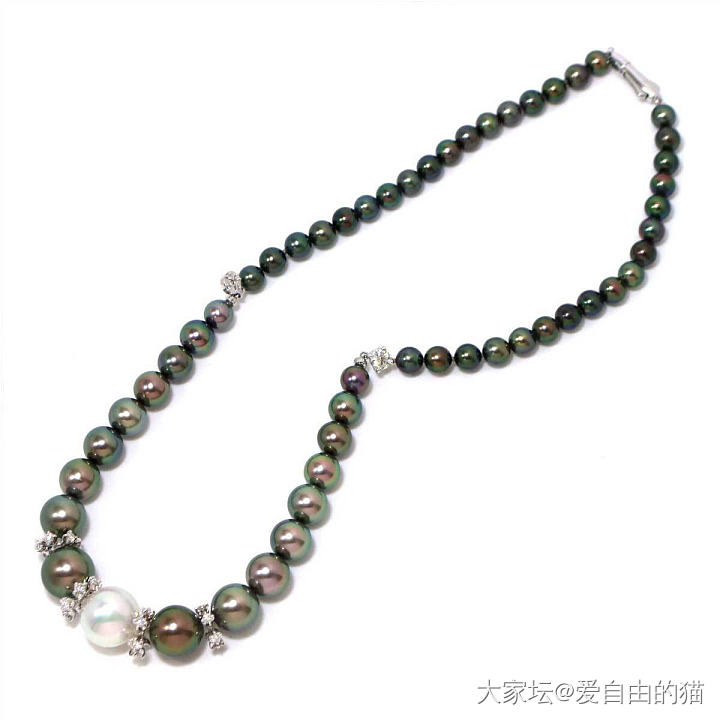 田琦TASAKI的一条珍珠项链_金有机宝石钻石