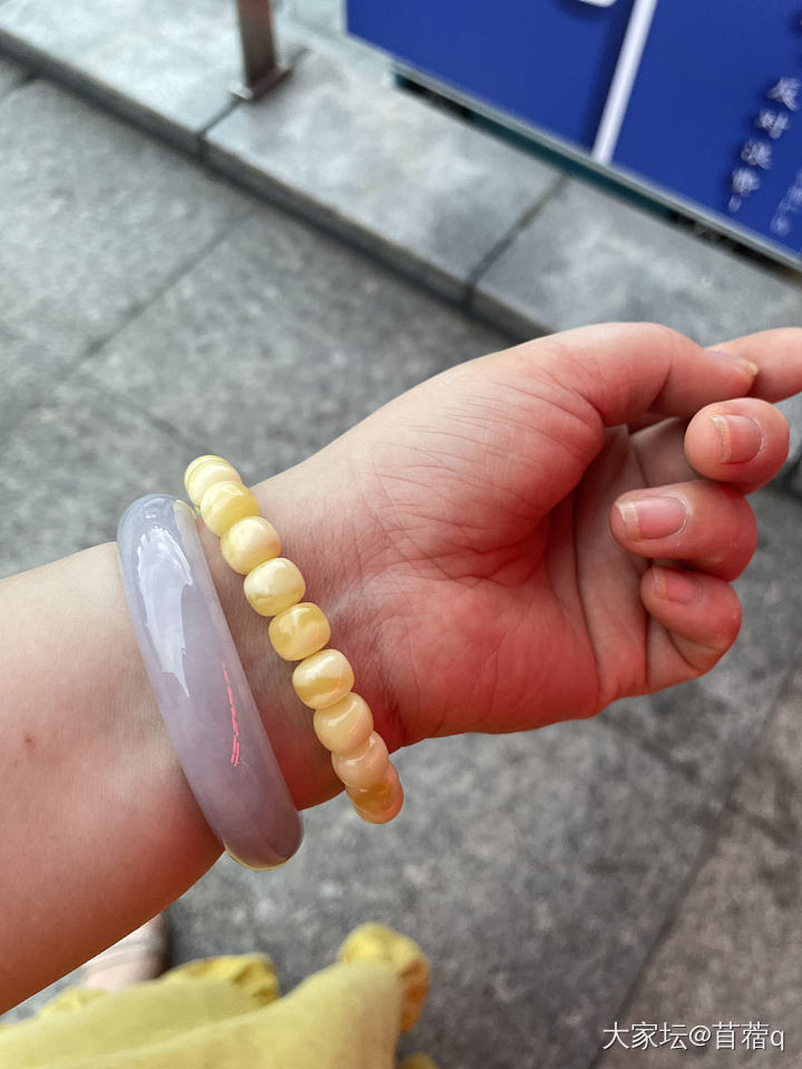 作为平常身上带几件首饰的人来说，真的是，很受伤。。。。。_珠串琥珀蜜蜡