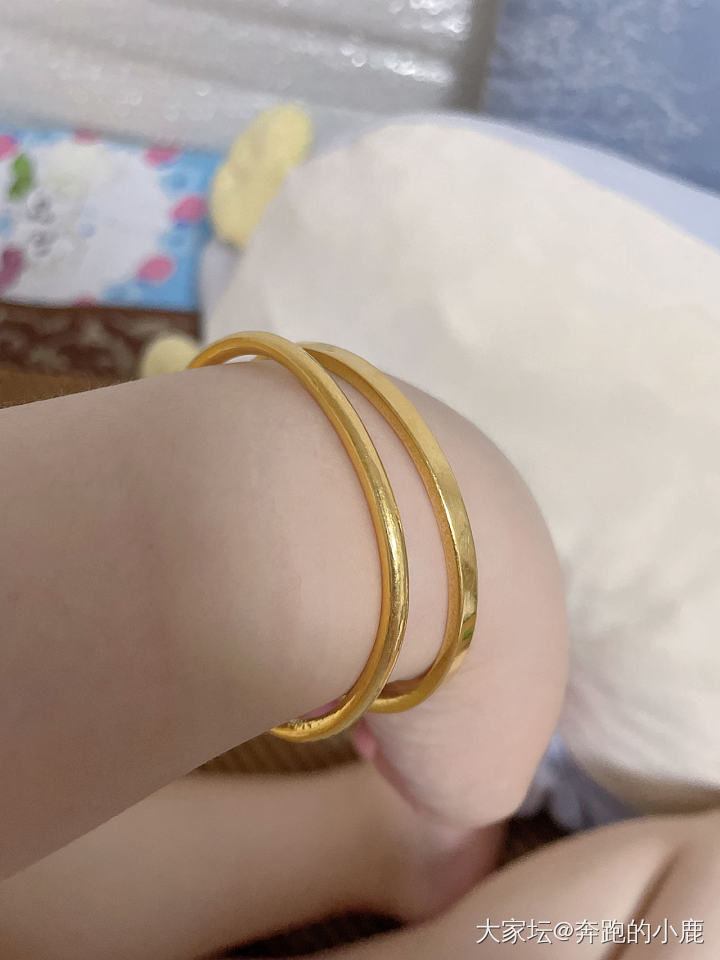 请晒一下你们手上的筷子镯_打金手镯