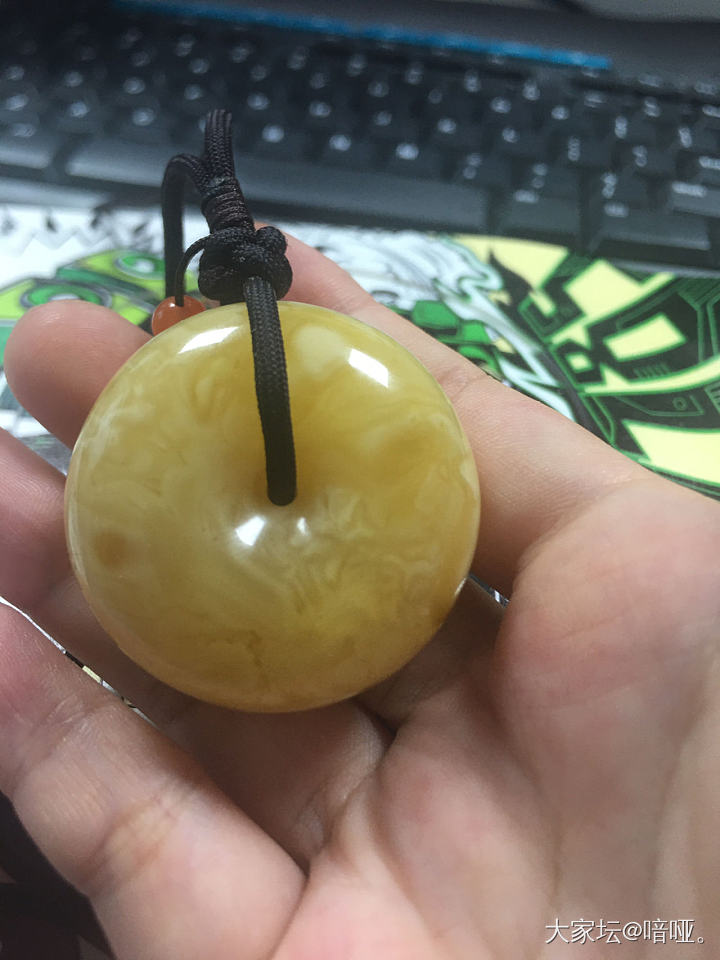 一只胖扣扣_琥珀蜜蜡