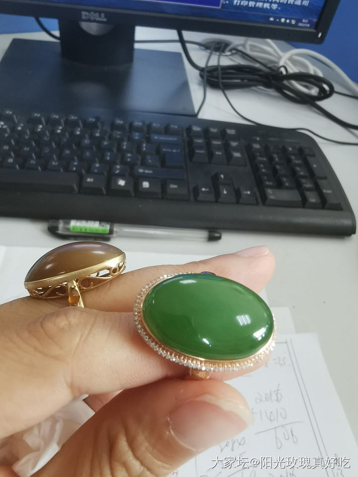 苹果绿蛋面鉴赏中_蛋面和田玉