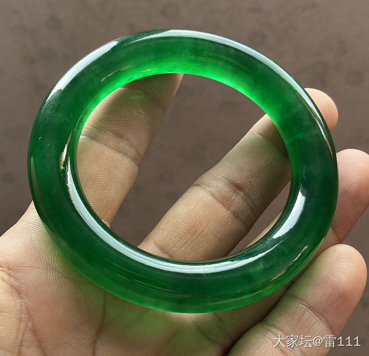这里面是个啥东西?有说像只手，有说像朵花还有说是化石。