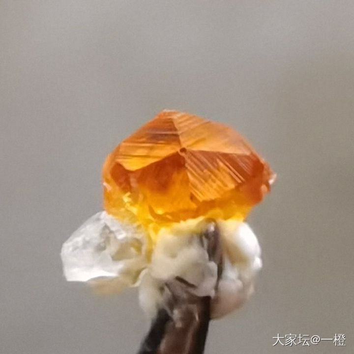 虽然小小的，但是美美的_石榴石彩色宝石