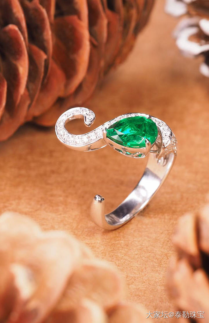 【泰勒彩宝】哥伦比亚muzo祖母绿戒指设计款_戒指祖母绿