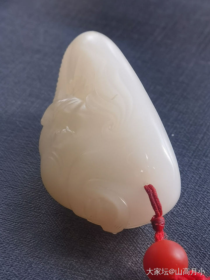 喜欢这样的粉白美玉吗？_和田玉