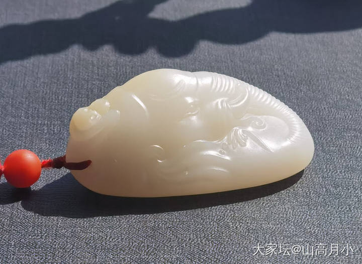 喜欢这样的粉白美玉吗？_和田玉