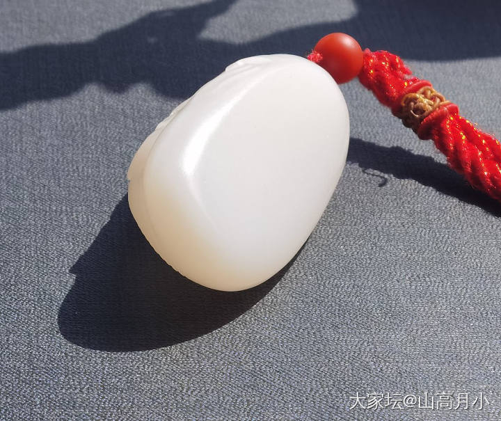 喜欢这样的粉白美玉吗？_和田玉