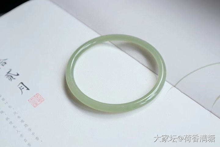 哪个集美懂眼，给看看这个和田玉手镯可以买吗_手镯和田玉