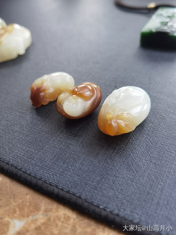 且末归来不看籽_和田玉