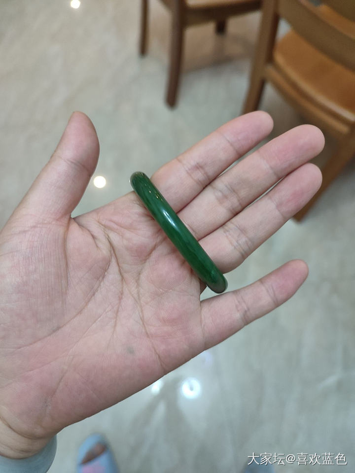 今天大丰收，又收到一个碧玉手镯_和田玉