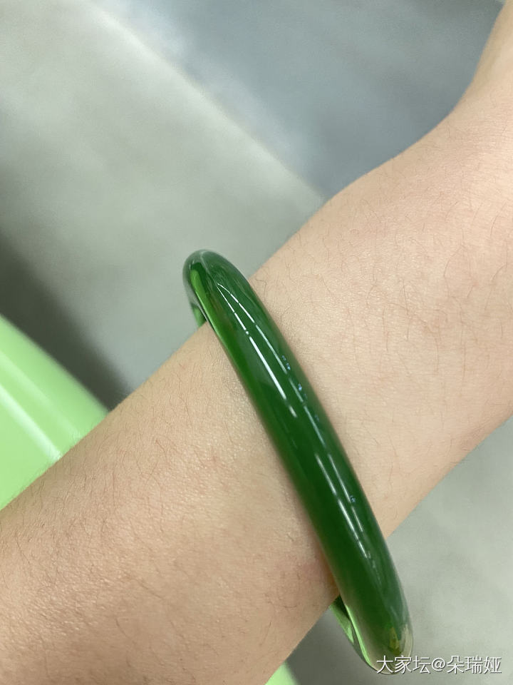 今天大丰收，又收到一个碧玉手镯_和田玉