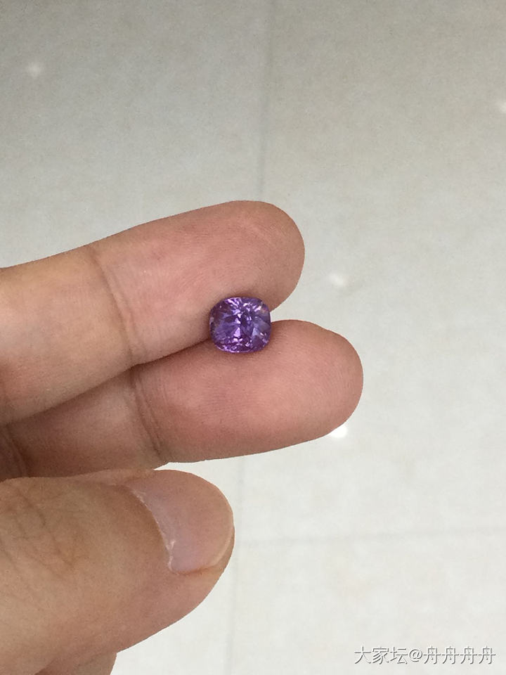 不灰的薰衣草尖晶好难找_尖晶石