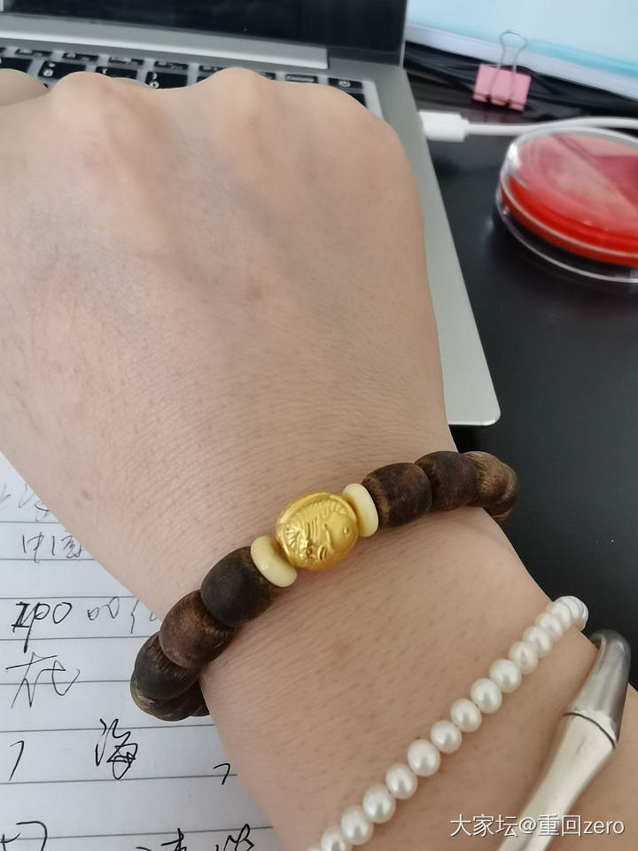 想我的串儿们了_琥珀蜜蜡文玩