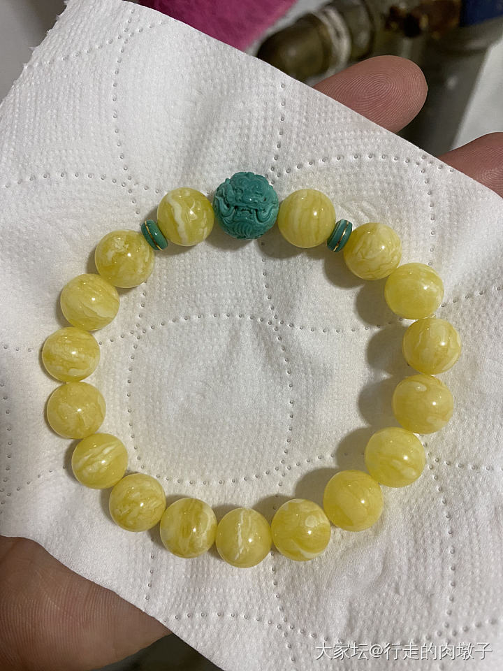 急帮忙看看这串蜜蜡是不是真的_珠串琥珀蜜蜡