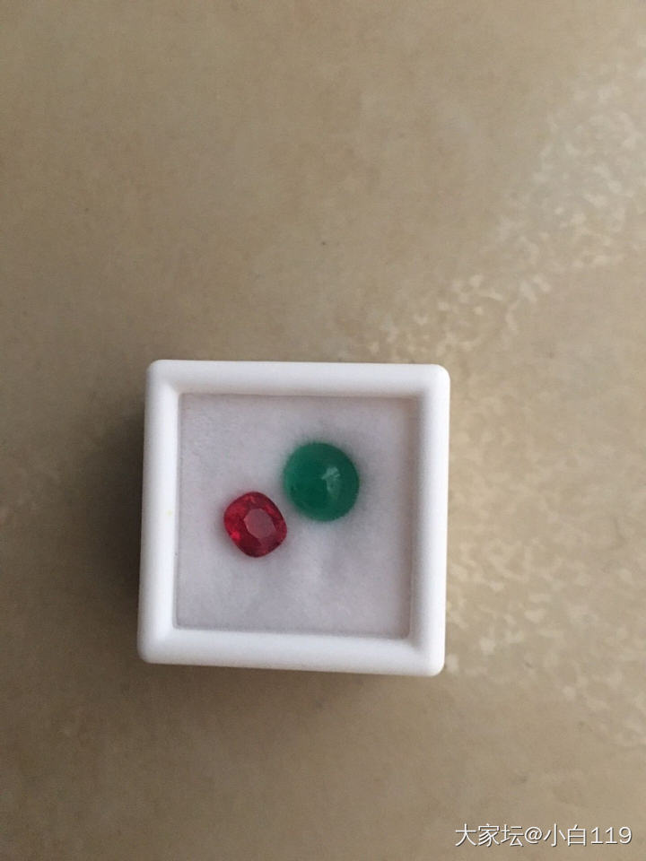 这是片状包体还是纹裂_尖晶石名贵宝石