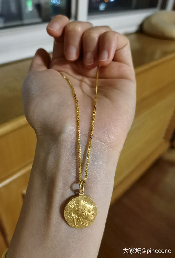 我站在高高的金价上面，听坛友讲那价低的时候_福利社金