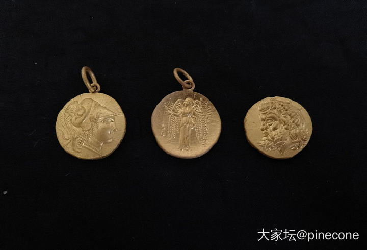 我站在高高的金价上面，听坛友讲那价低的时候_福利社金