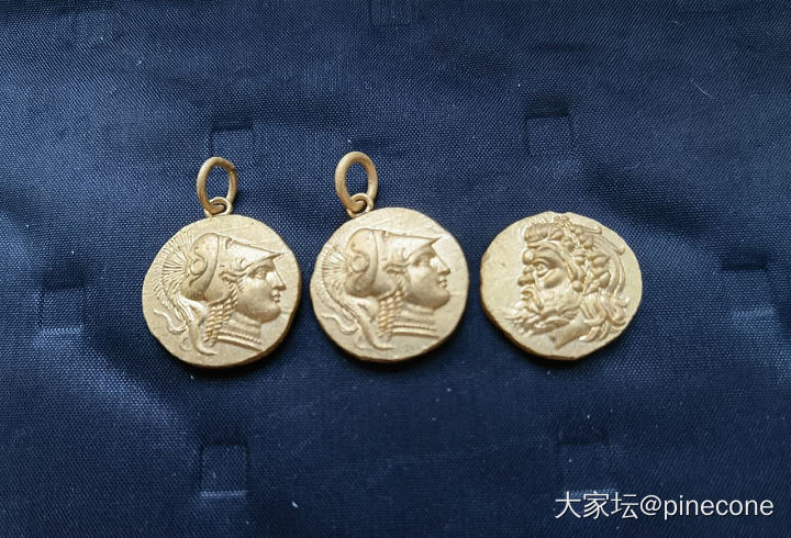 我站在高高的金价上面，听坛友讲那价低的时候_福利社金