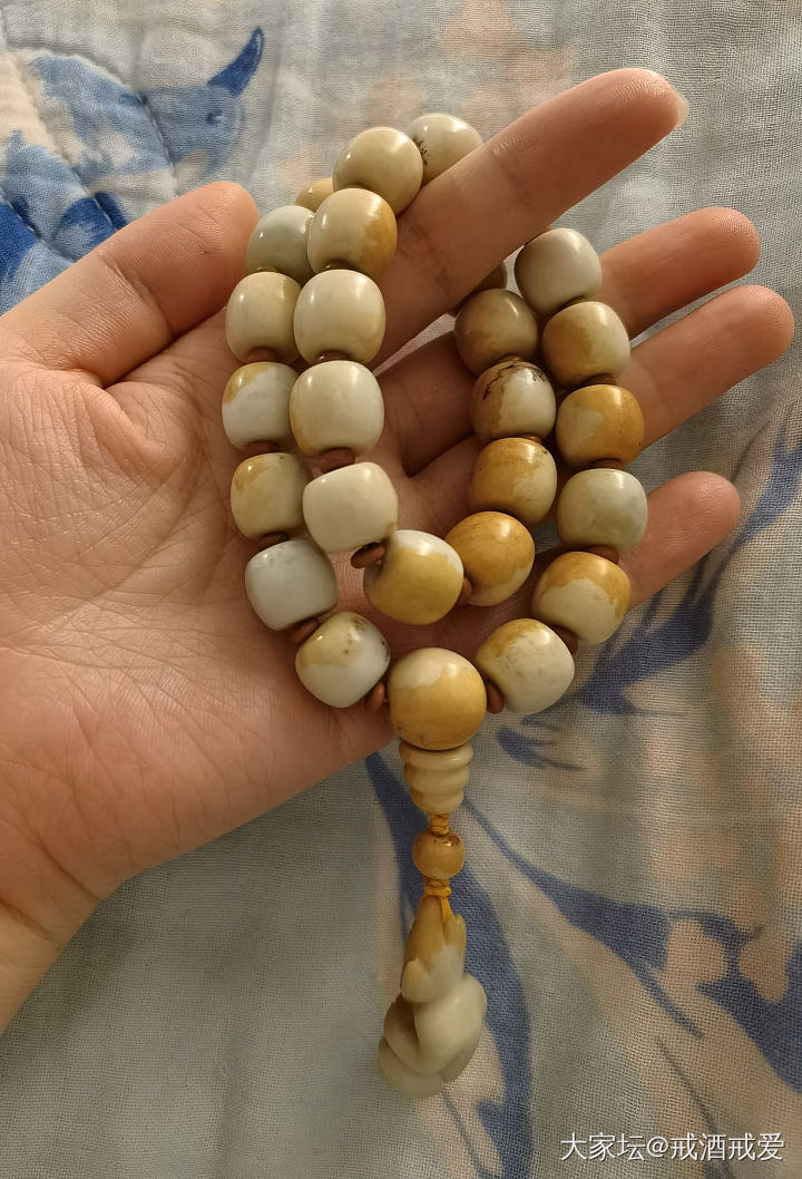 睡个午觉也不闲着_文玩