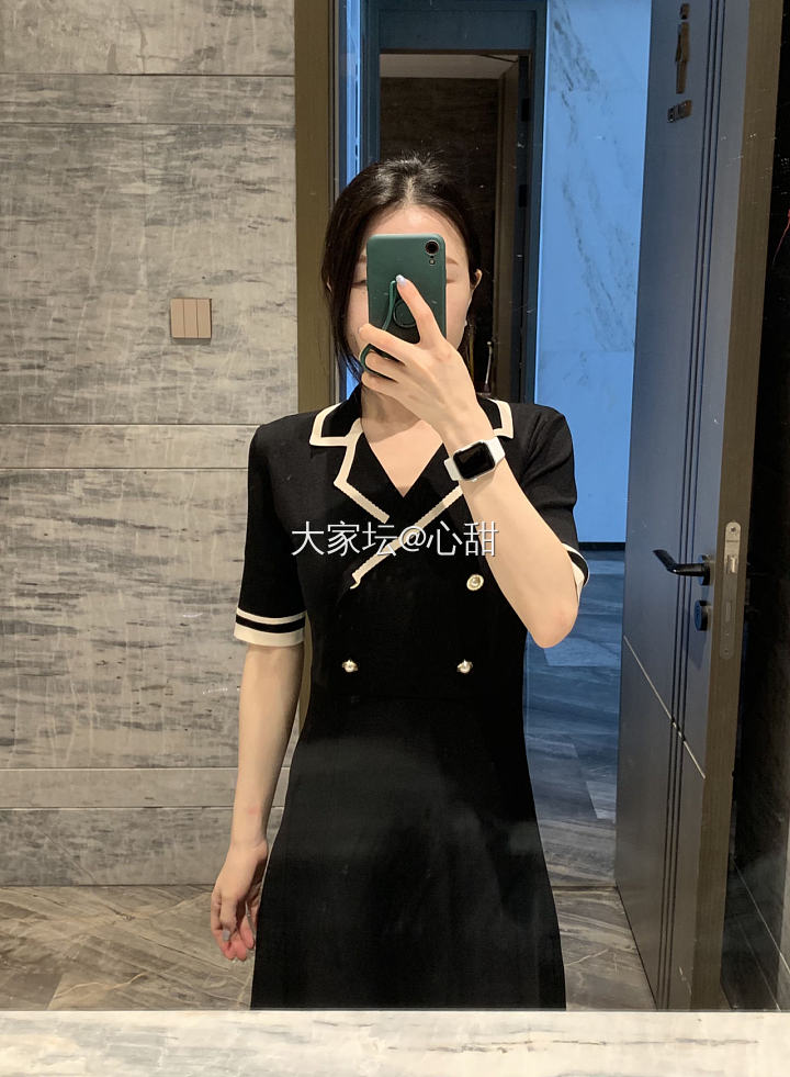 针织连衣裙搭珍珠～气质到家了！_戒指珍珠