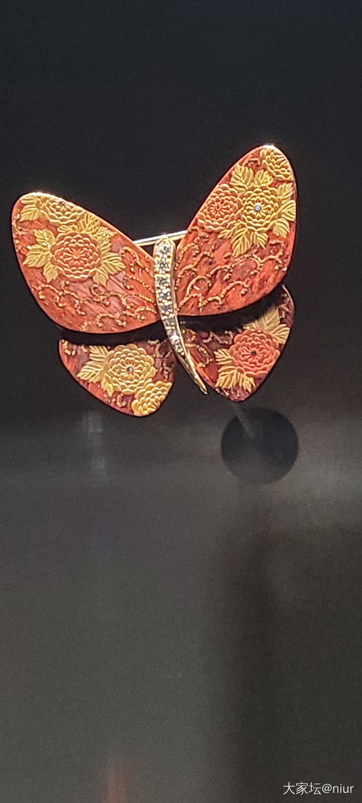 梵克雅宝“时间，自然，爱”珠宝展观展照片_梵克雅宝名贵宝石