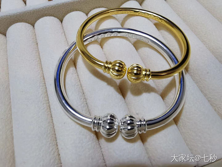 黄金手镯_匠人打金手镯金
