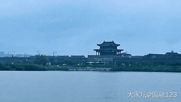 雨天_旅游