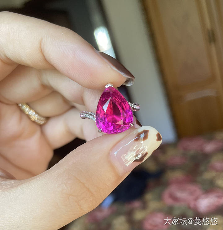 在家憋疯的时候玩碧玺_碧玺