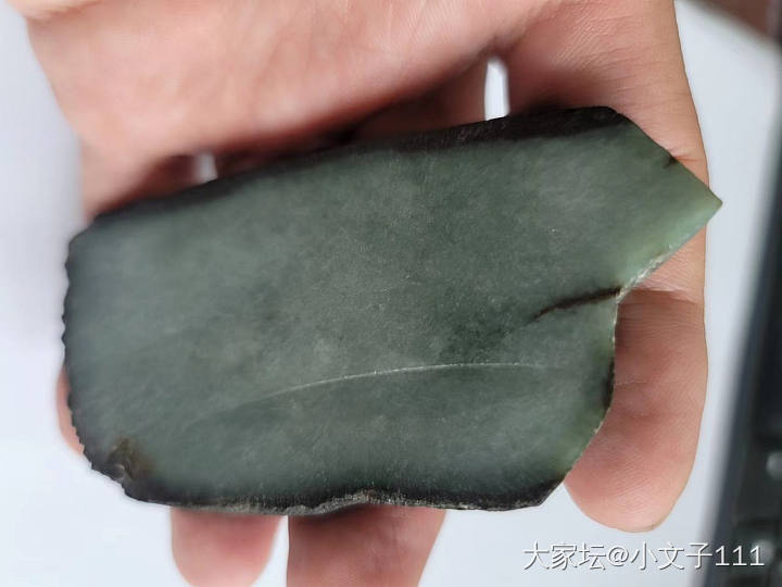 小白切了一块莫湾基小料，大家给看看怎么样，谢谢