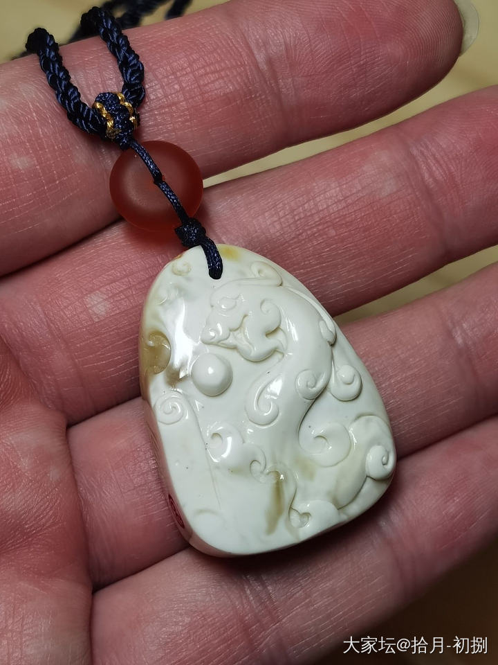 新入瓷白蜜蜡螭龙_琥珀蜜蜡