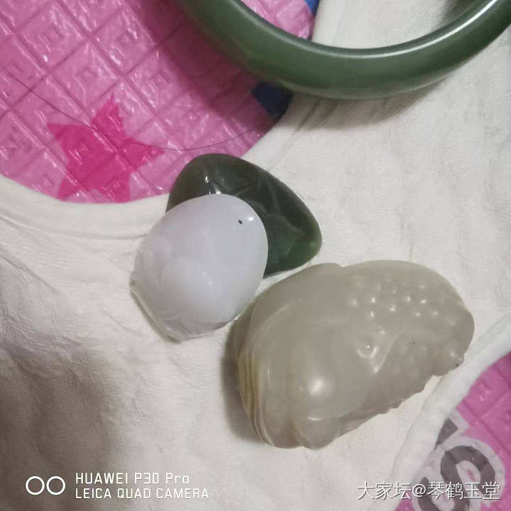 入手了一个肥嘟嘟的俄白平安扣_平安扣和田玉
