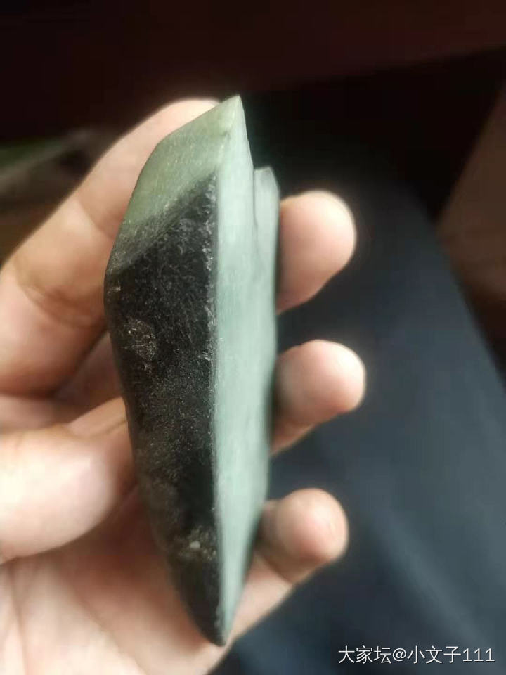 小白切了一块莫湾基小料，大家给看看怎么样，谢谢