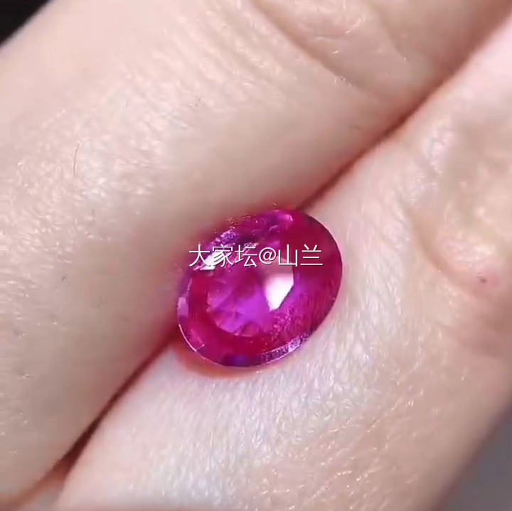 粉紫色蓝宝_彩色宝石