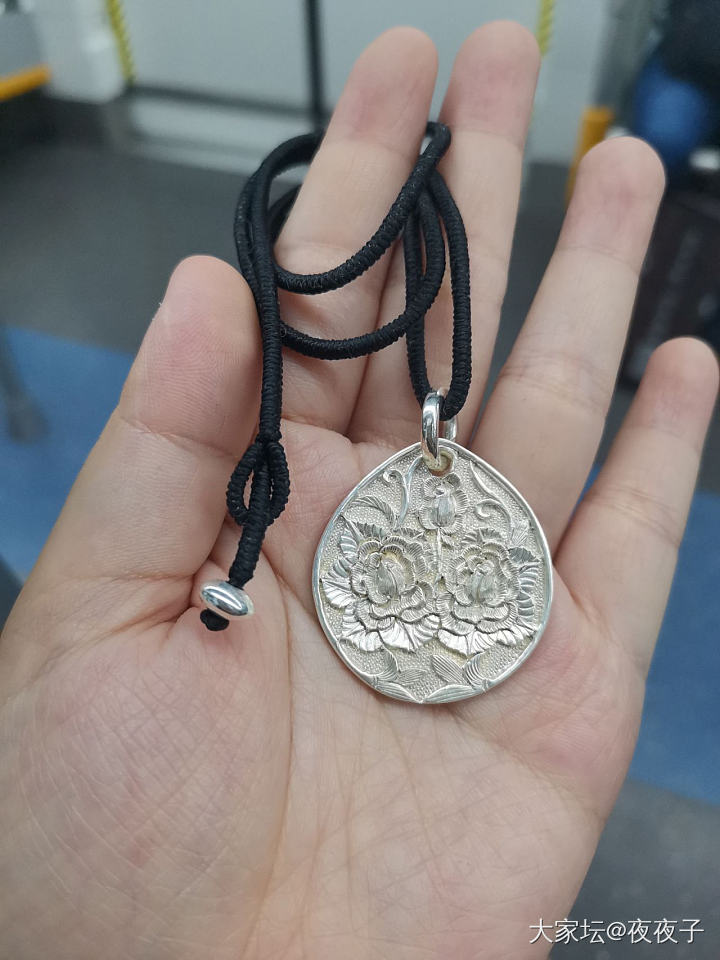 编好了一个绳_编绳银