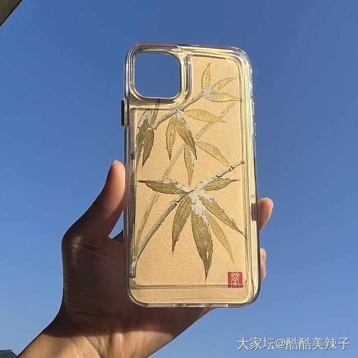 加金粉的没骨画手机壳_手绘