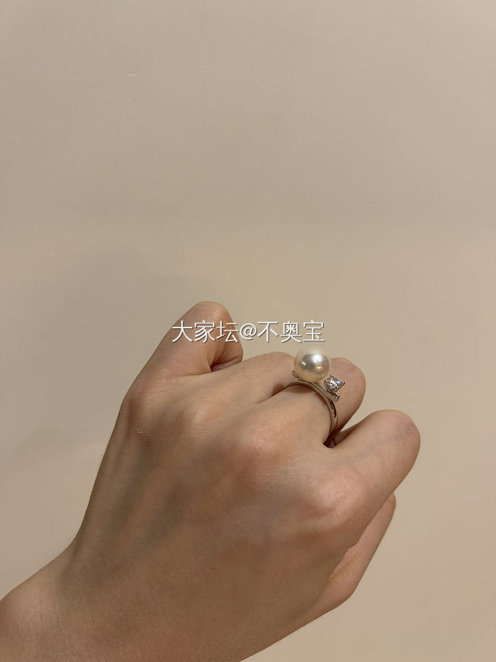 【今日珍珠38】如果澳白是珍珠里的女王，那白透粉是公主_银金珍珠有机宝石