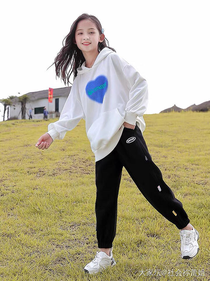 六年级的女生穿什么样的衣服？_穿搭