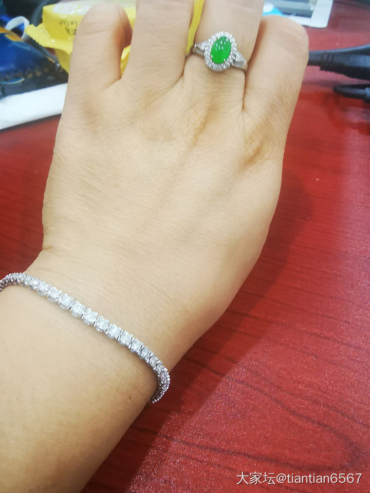 今天的日常，每天看着很开心_戒指手镯翡翠