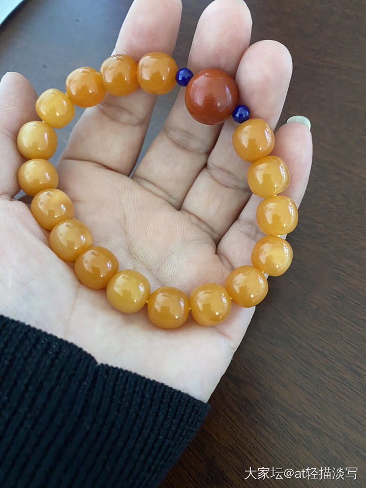 油亮亮的珠子_琥珀蜜蜡珠串