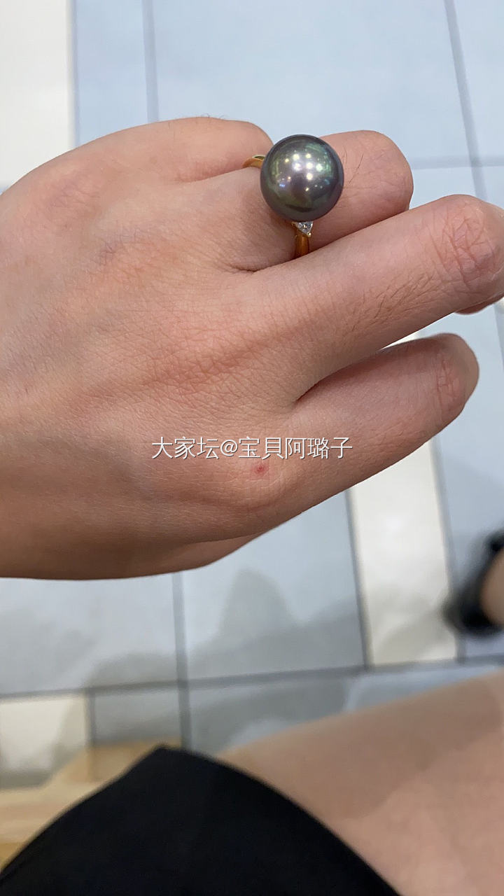 用怪色珍珠做了个戒指_珍珠