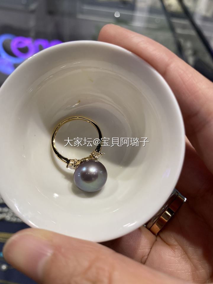 用怪色珍珠做了个戒指_珍珠