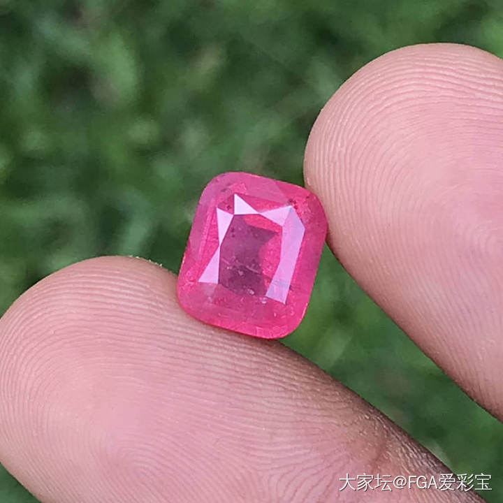 5卡奶体马亨盖热粉尖晶要2.5W 贵吗？_尖晶石